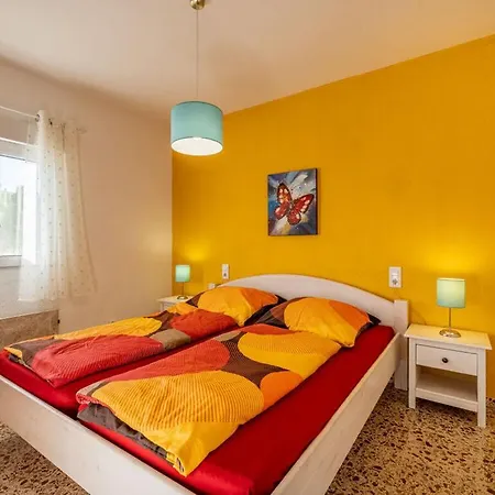 Deluxe Vistamar Hotel
