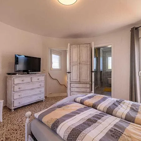 Deluxe Vistamar Hotel 4*