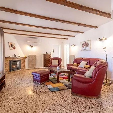 Deluxe Vistamar Hotel 4*