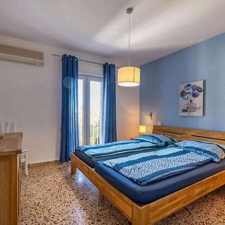 Hotel Deluxe Vistamar 4*